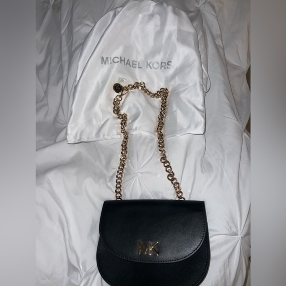 Michael Kors Handbags - MK Chain Purse